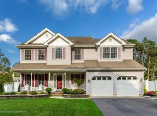 404 Oak Ave, West Creek, NJ 08092