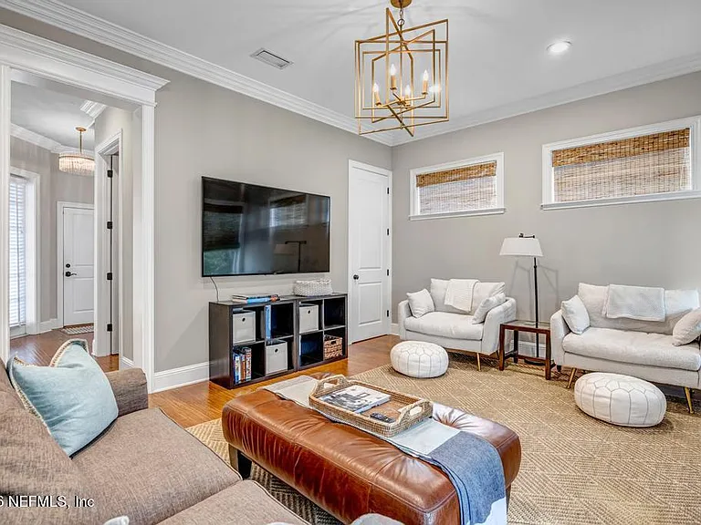 548 Le Master Dr — Photo 21