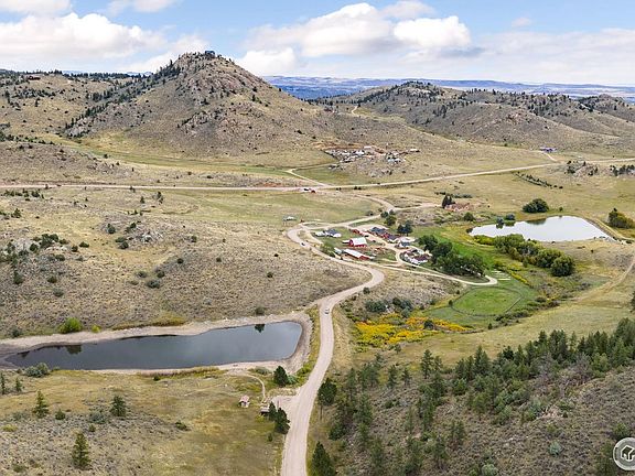 4th image of 609 Eiger Rd