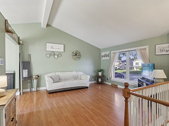 3rd image of 37255 N Lake Shore Dr