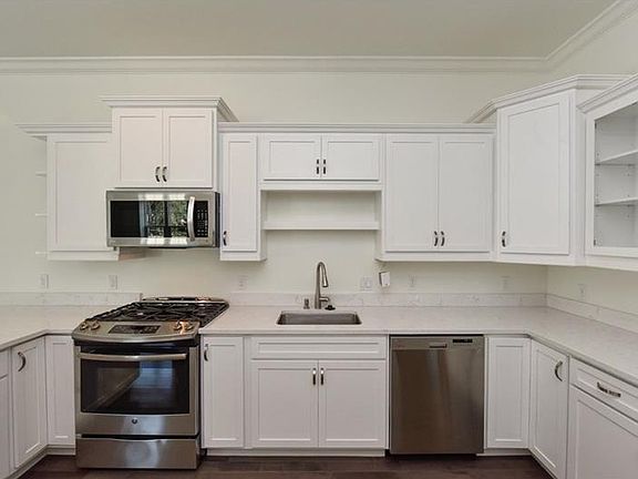 5th image of 431 S Osprey Ave #5