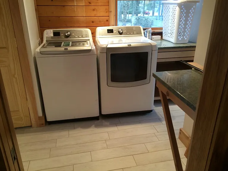 4274 N Lakeshore Dr — Photo 10