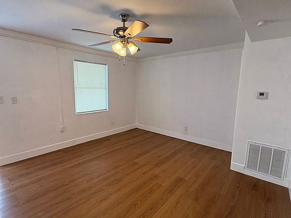 5th image of 150 North St #8