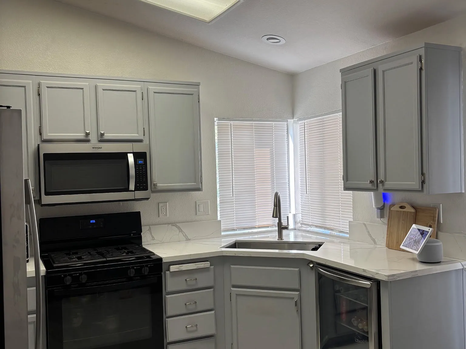 3 bed, 1380 sqft, $2,300 — Photo 4