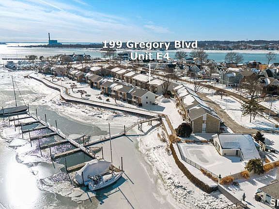 3rd image of 199 Gregory Boulevard #E4