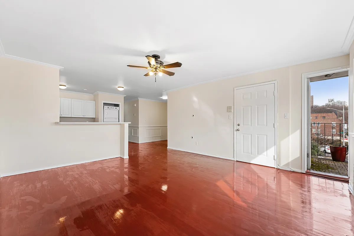 84-120 Austin Street 3