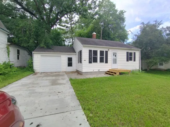 225 Wood St N, Mora, MN 55051