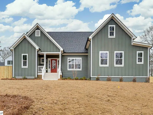 131 Terrace Cir, Simpsonville, SC 29681