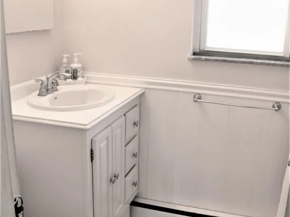 2467 Route 10 APT 42-6A, Morris Plains, NJ 07950