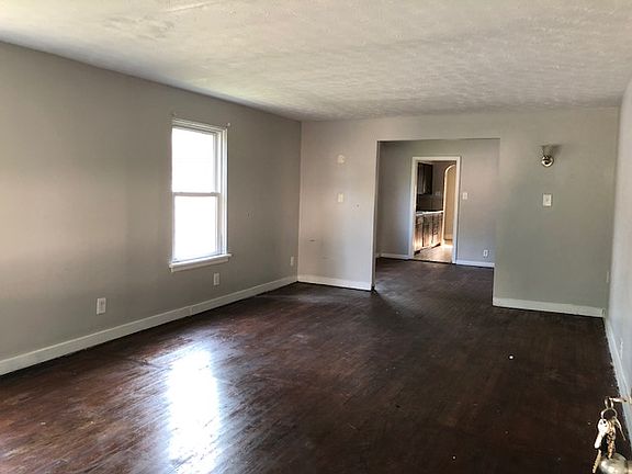 5th image of 1117 N Huey St