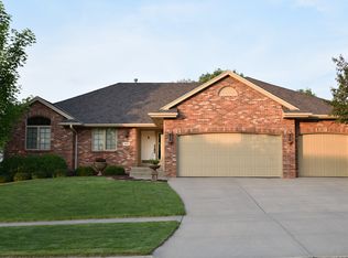 5550 S 72nd St, Lincoln, NE 68516