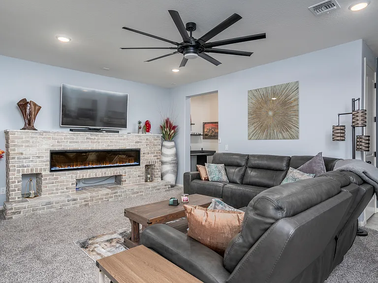 750 W Torino Pl — Photo 6