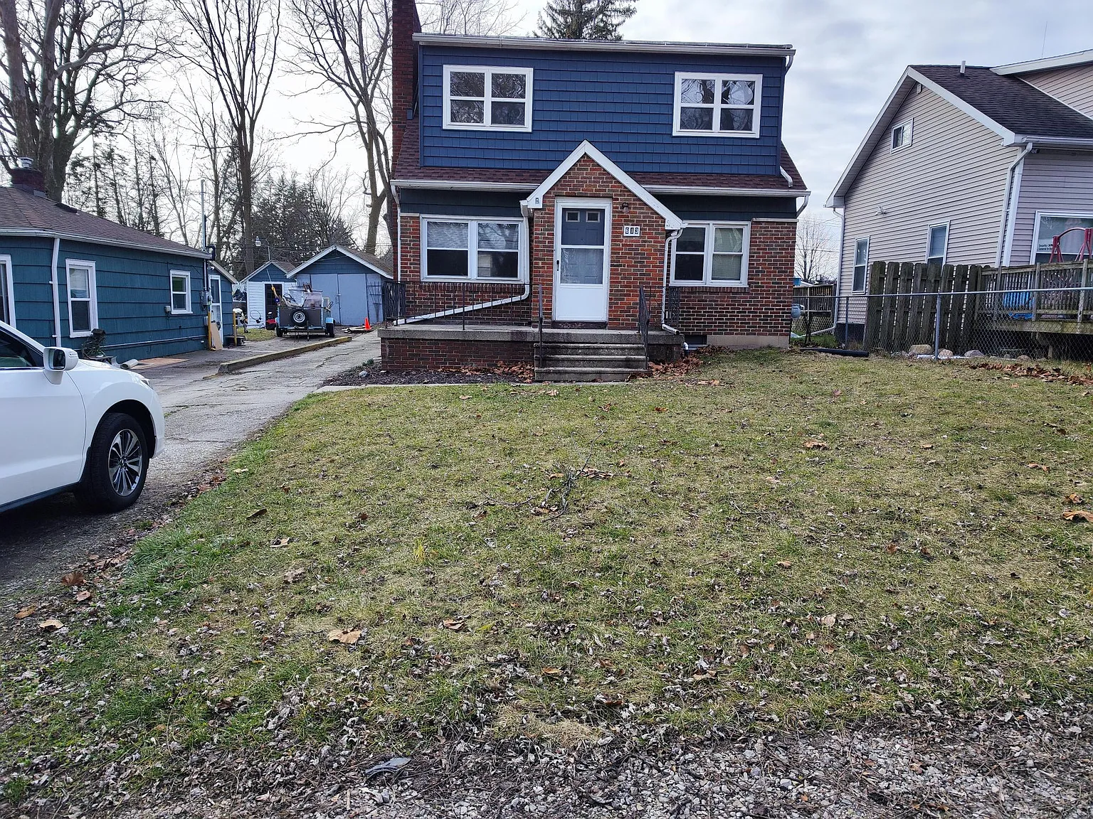613 N Deerfield Ave — Photo 3