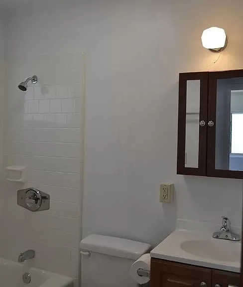 1749 Lime St #E — Photo 5