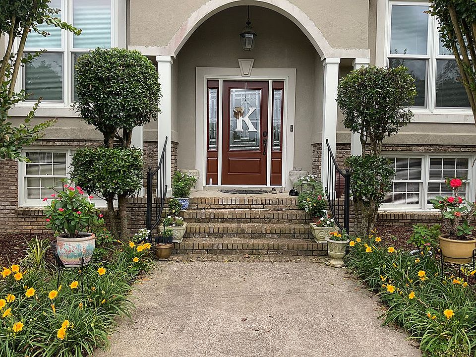 2nd image of 644 Wisteria Way