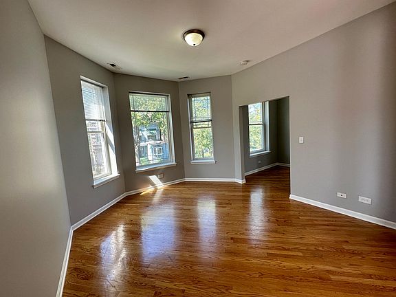 2nd image of 1923 S Sawyer Ave #2