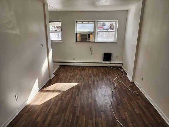 5th image of 2618 E 63rd St Floor 1