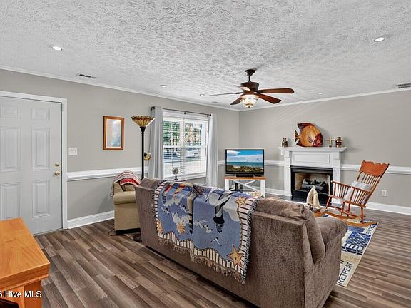 2nd image of 231 Devonshire Drive