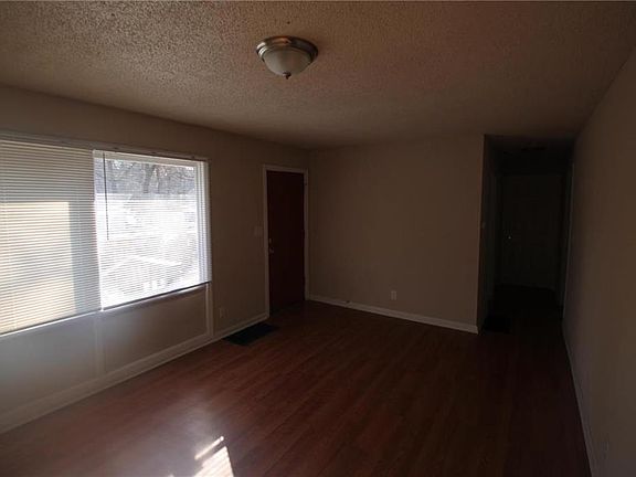 3rd image of 5544 Bellefontaine Ave