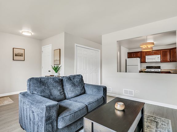 3rd image of 537 Lincoln Ave