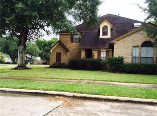 330 Swords Bnd, Stafford, TX 77477