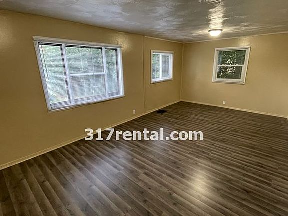 2nd image of 3423 N Drexel Ave