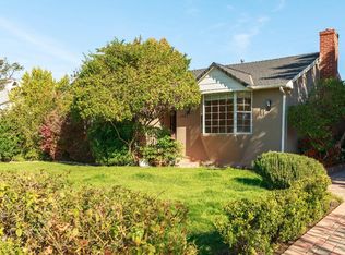 13921 Hesby St, Sherman Oaks, CA 91423