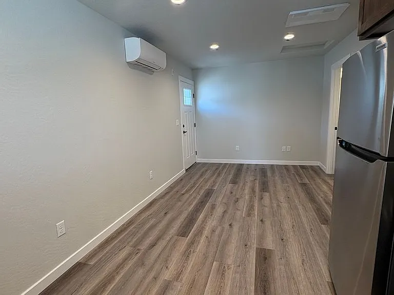 1139 Annalise St — Photo 4