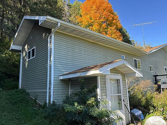 3rd image of 1719 40th Ave
