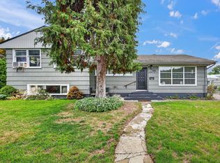 471 Cadder Ave, Kelowna, BC V1Y 5N2