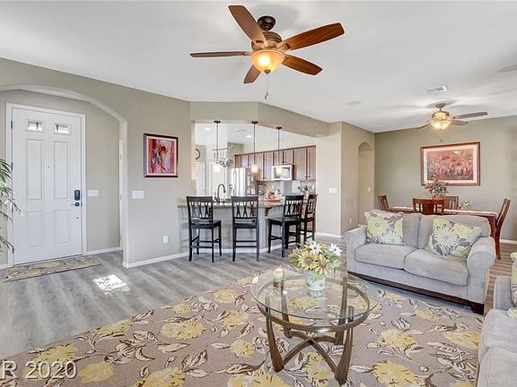 4th image of 3817 Riviera Regal Ave