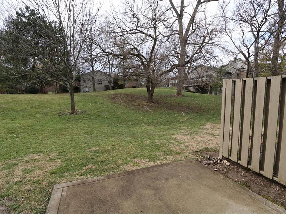 2nd image of 29 Evergreen Cir