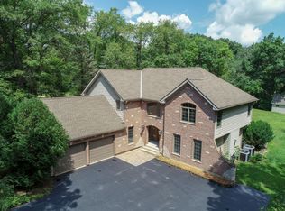 26792 W Lakeview Dr S, Lake Barrington, IL 60084