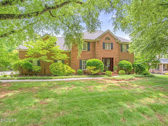 2nd image of 12116 Aspenwood Dr