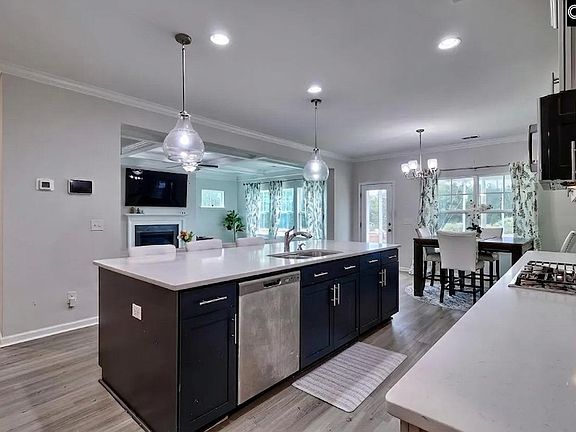 4th image of 34 Haigler Ct