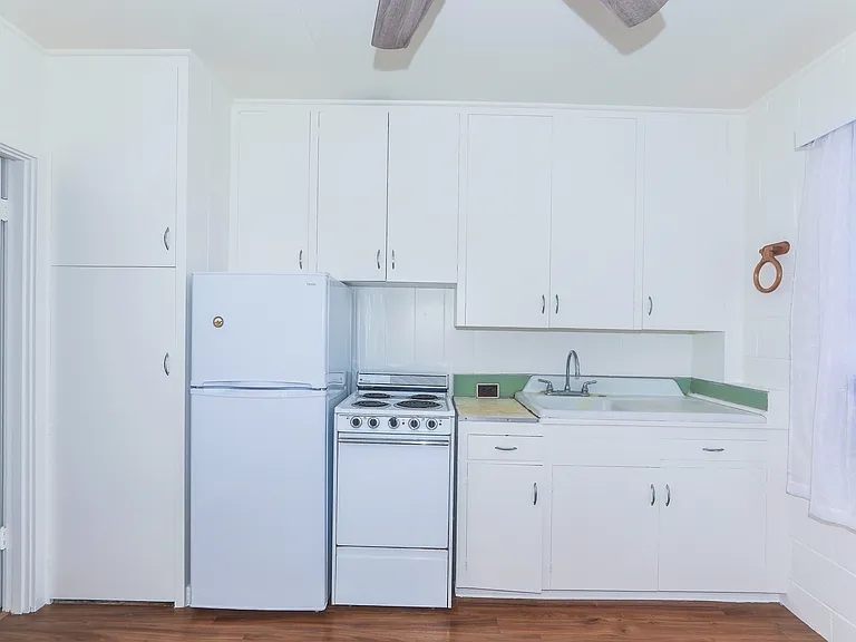 1918 Waiola St #2 — Photo 8