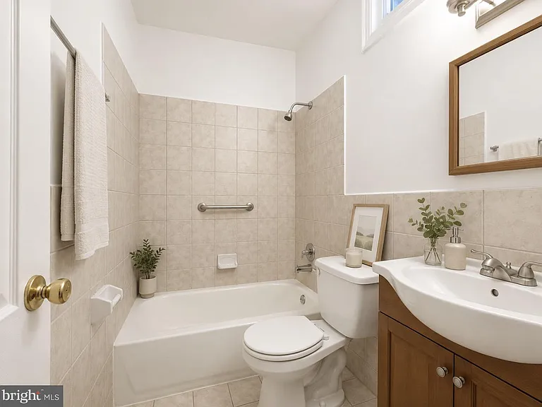 446 Mellon St SE #3 — Photo 7