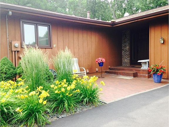 4th image of 745 Windemere Dr