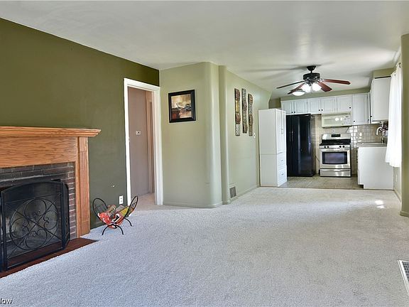 5th image of 840 Fairmount Ave NE