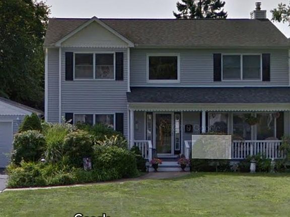 2nd image of 16 Donna Pl