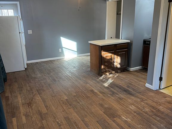 4th image of 11711 Mayfield Rd