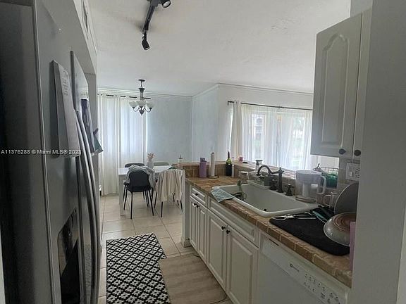 4th image of 2640 S University Dr APT 128