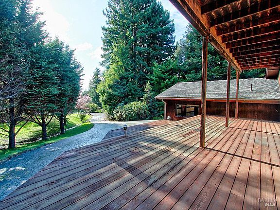 3rd image of 26450 Blueberry Hill Road