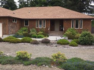 1101 Lakeview Dr, Ilwaco, WA 98624