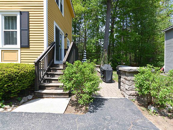 5th image of 11 Beaujolais Drive