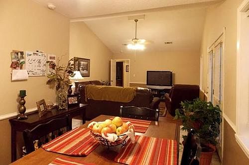 4th image of 546 Oakhill Pl