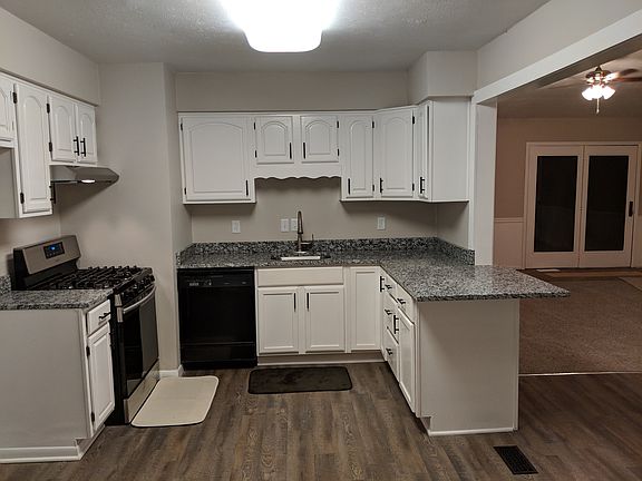 Granite /new gas oven-range
