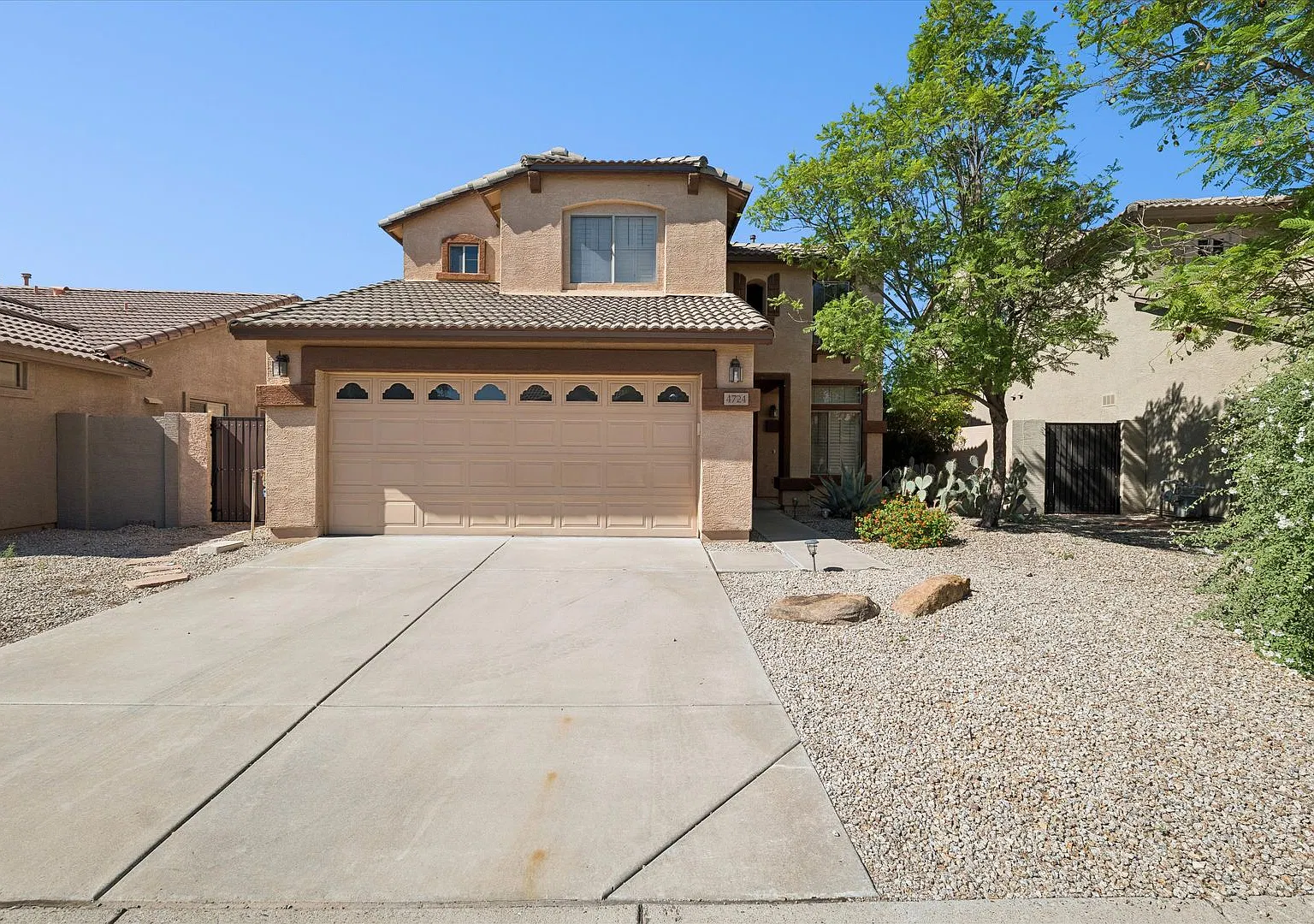 Property is ready now in the highly sought after Asher Hills Preserve, 4 Bedrooms with a loft, be... — Photo 3