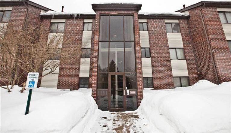 1st image of 3284 Devonwood Hills Dr NE