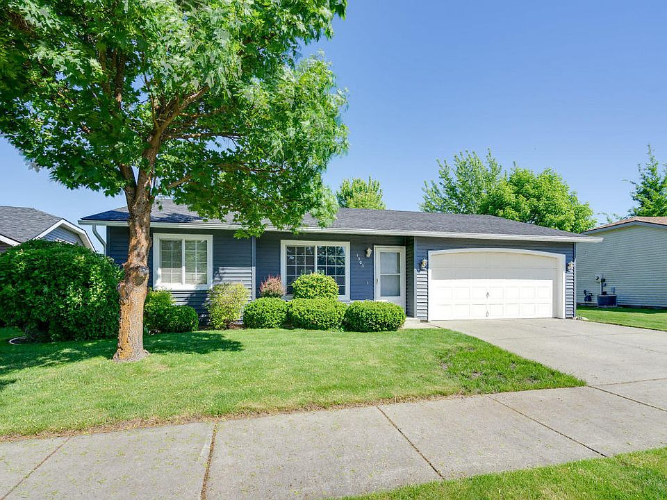 1st image of 1303 E Singing Hills Dr
